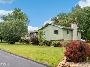 310 Hollywood Cir, Sevierville, TN 37862