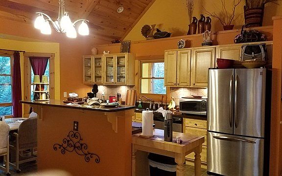 2nd image of 244 Lakeview Dr