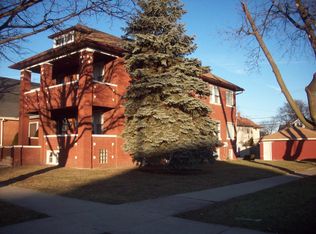 903 Broadway St, Melrose Park, IL 60160