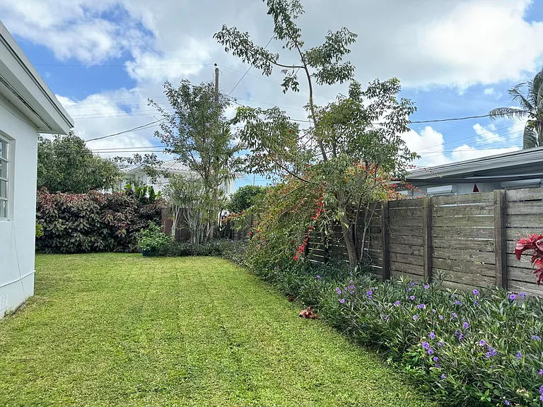 side yard