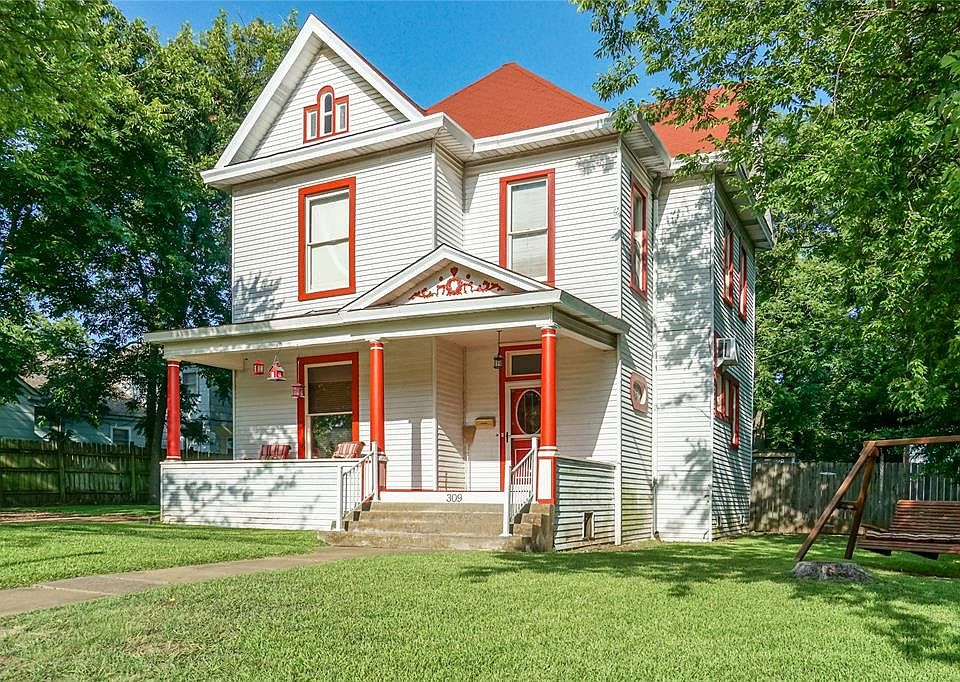 1st image of 309 N Scullin Ave