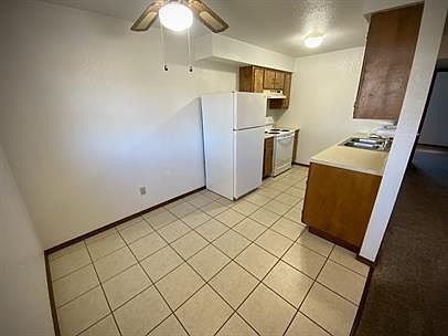 3rd image of 1941 Delwin St APT 3