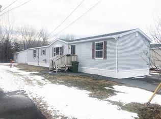 77 Thomson Dr, Bridgewater, NS B4V4E1