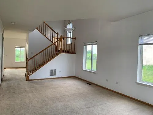 3111 Paige St — Photo 2