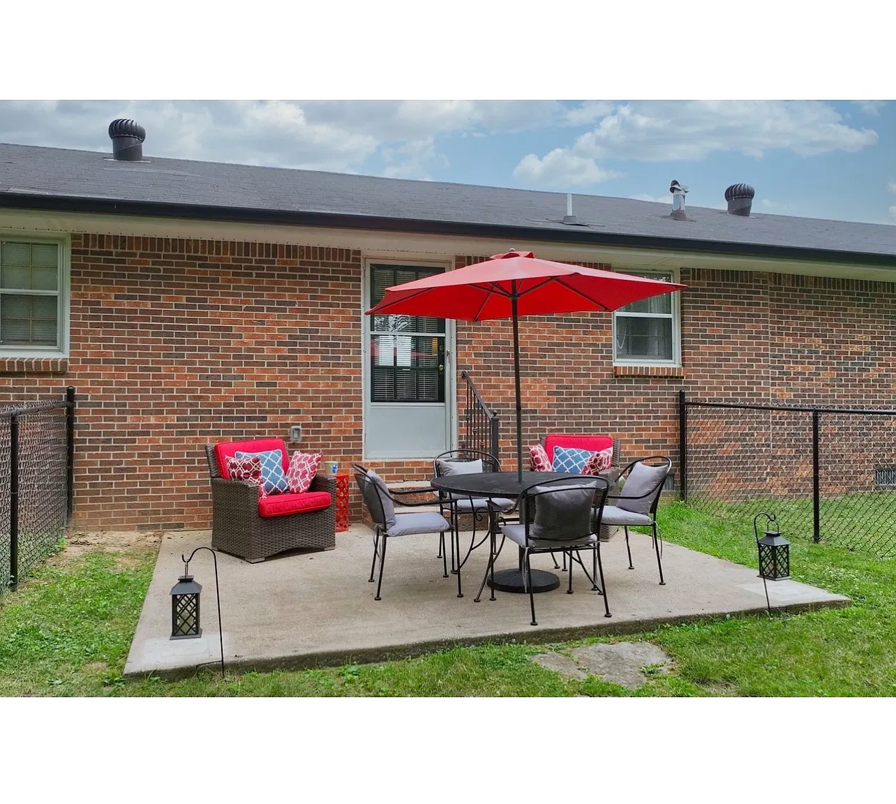 2 bed, 1382 sqft, $1,500 — Photo 1