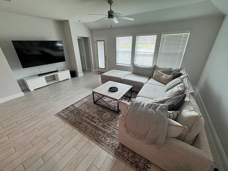 1608 Barnwood Trce — Photo 22