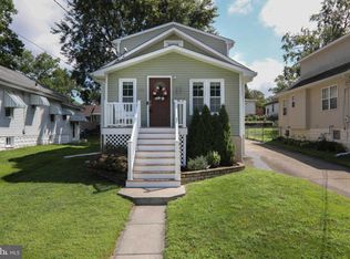 886 Crescent Ave, Runnemede, NJ 08078