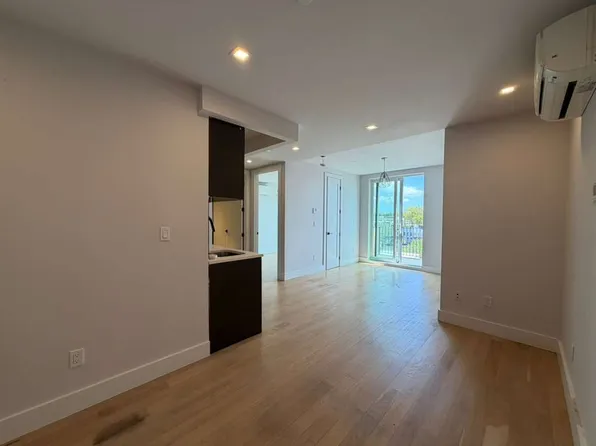 58 Palmetto St #501B, Brooklyn, NY 11221
