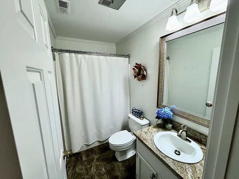 1 Hillington Pl #1 — Photo 23