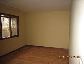 5th image of 502 S Crestwood Ln