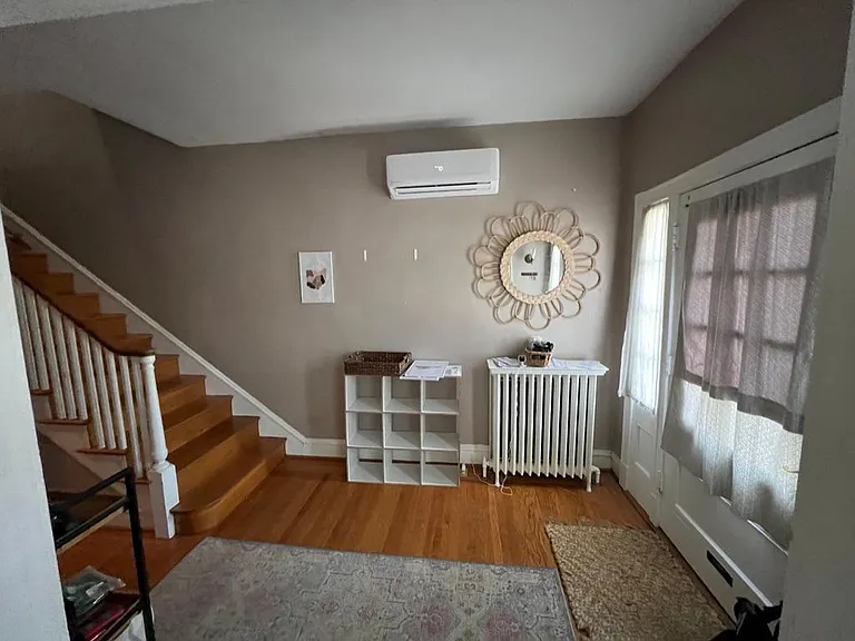 3301 Kensington Ave — Photo 3