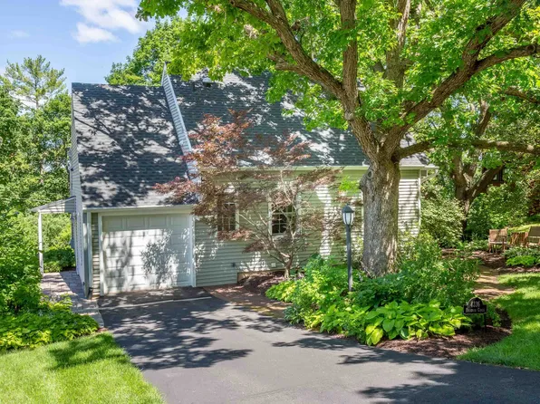 4336 Hillcrest Cir, Madison, WI 53705