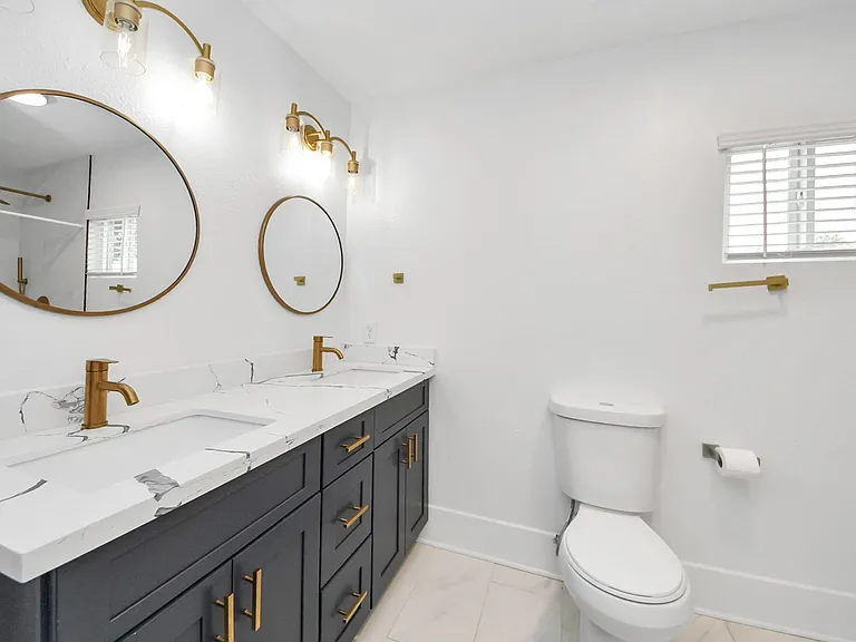 7003 Darien St — Photo 30