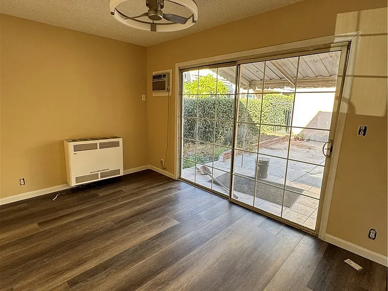 921 Carob Way — Photo 10