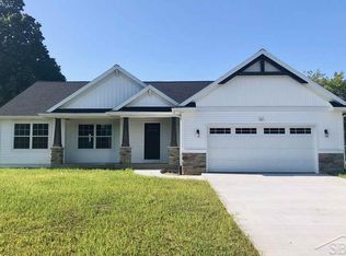 11613 Eagle Forest Dr, Freeland, MI 48623