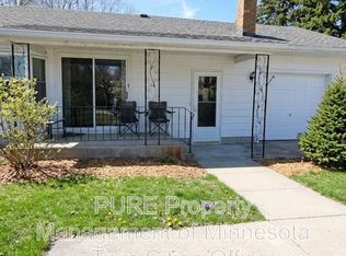 6625 1/2 Bailey Rd, Saint Paul, MN 55129