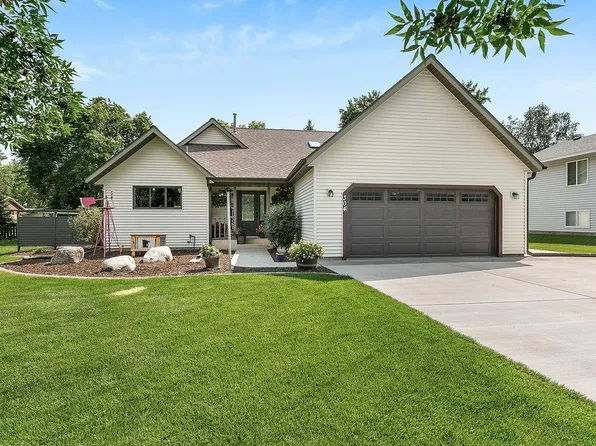 304 13th St N, Sartell, MN 56377