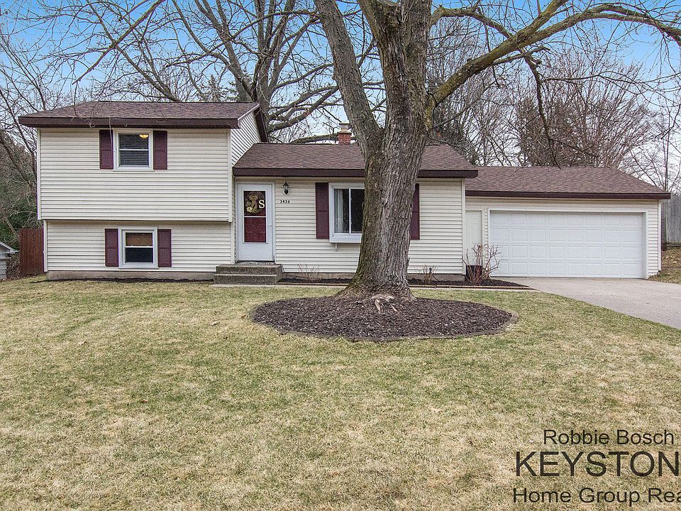 1st image of 3436 Vineyard Ave NE