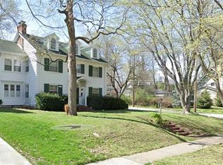 5500 Central St, Kansas City, MO 64113