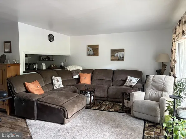 1610 The Fairway APT 307W, Jenkintown, PA 19046