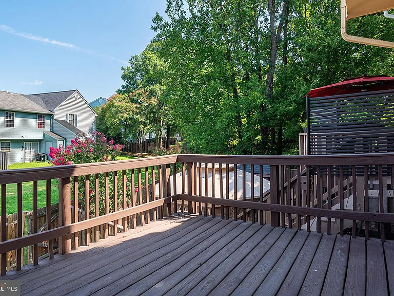 2406 Rosecroft Ct — Photo 28