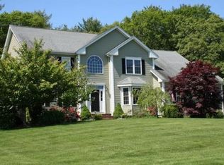 3 Wagon Trl, Lakeville, MA 02347