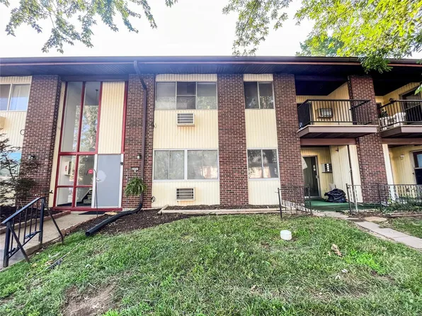 7551 Hazelcrest Dr APT H, Hazelwood, MO 63042
