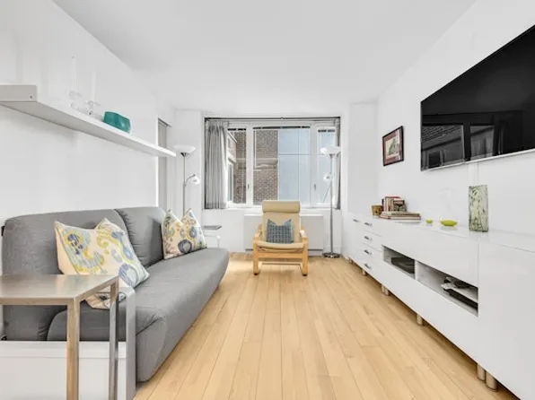 322 West 57th Street image 1 of 10