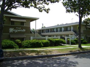 694 Spruce Ave APT G, Upland, CA 91786