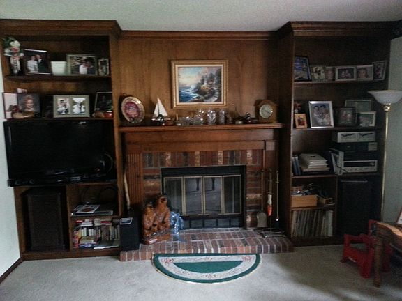 Gas fireplace in Living room
