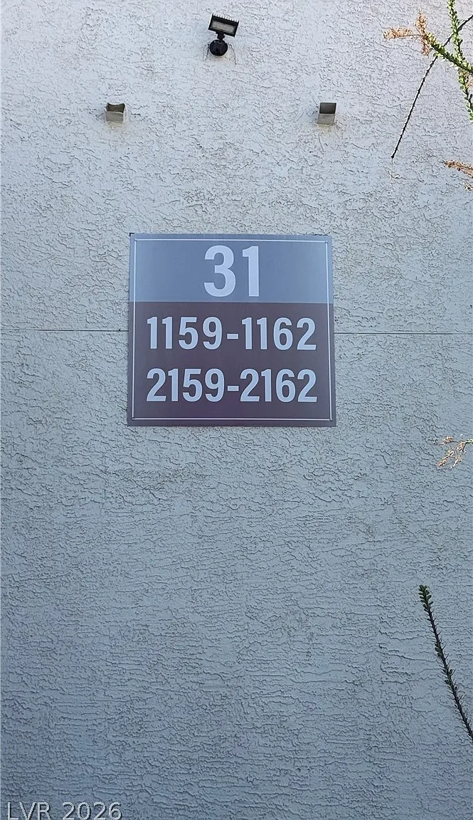 3 bed, 2.0 bath, 1191 sqft, $1,600 — Photo 3