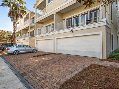 137 3rd Ave S #CR, Jacksonville Beach, FL, 32250