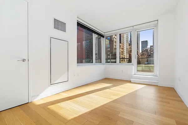 Rented by Compass | media 4