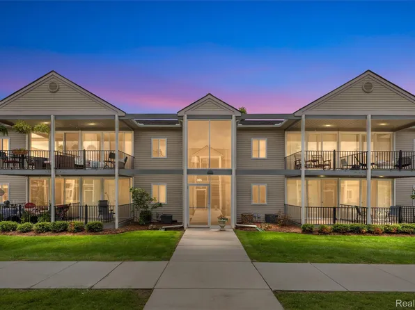 305 N Eton St APT A, Birmingham, MI 48009