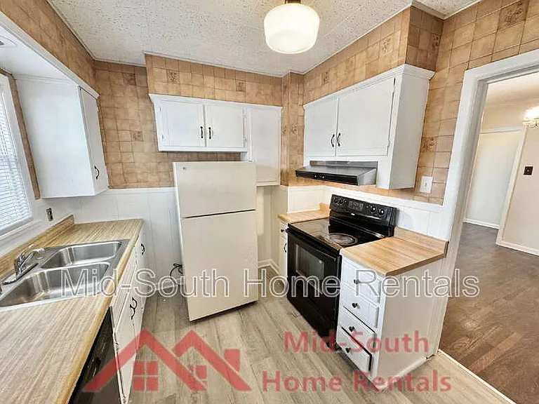 135 Greer St — Photo 11