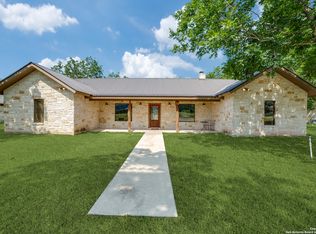 170 Johnny Seibert Ln, Leakey, TX 78873