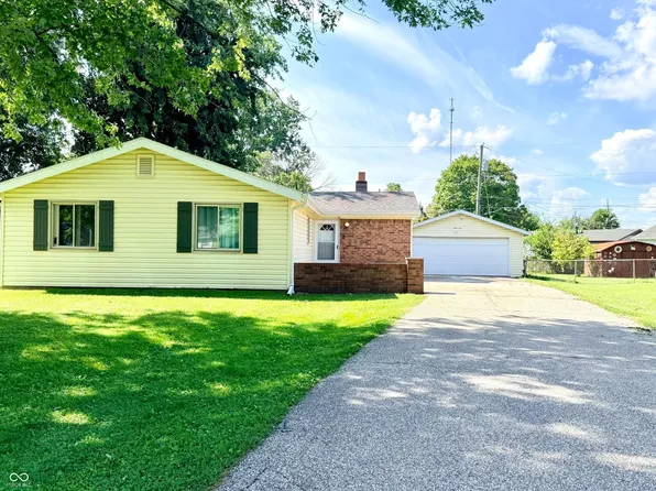 910 Terrace Dr, Crawfordsville, IN 47933
