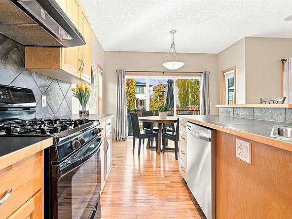 3rd image of 112 S Eversyde Way SW