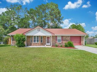 1225 Desert Storm Dr, Hinesville, GA 31313