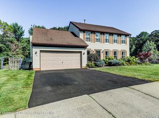 33 Branson Dr, Lincroft, NJ