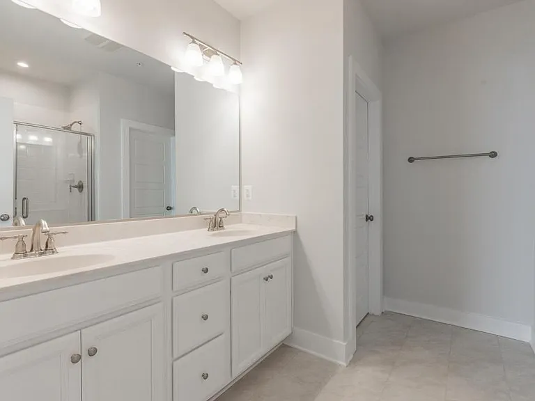 2618 Lassen Walk #A — Photo 43