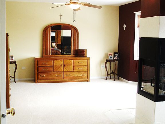 5th image of 11037 Karen Dr
