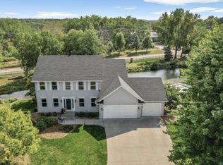 1226 Prestwick Ter, Saint Paul, MN 55115