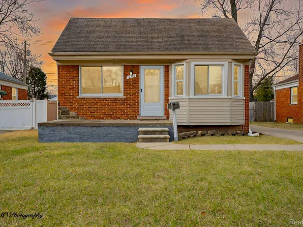 15225 Aster Ave, Allen Park, MI 48101