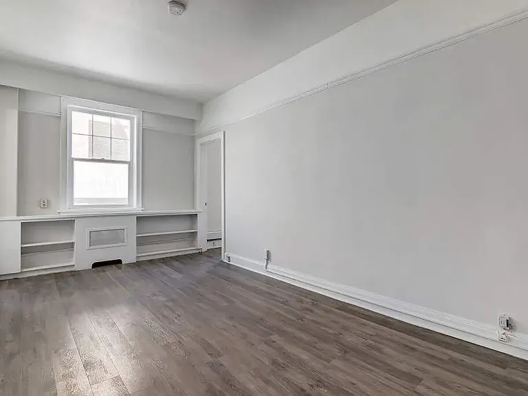 2024 14th Ave #12 — Photo 10