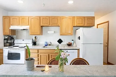 121 Centre St #4 — Photo 1