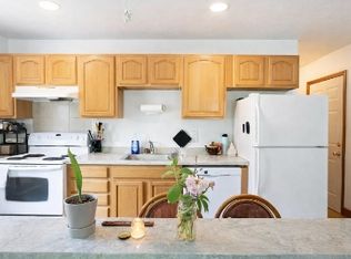 121 Centre St APT 4, Boston, MA 02119