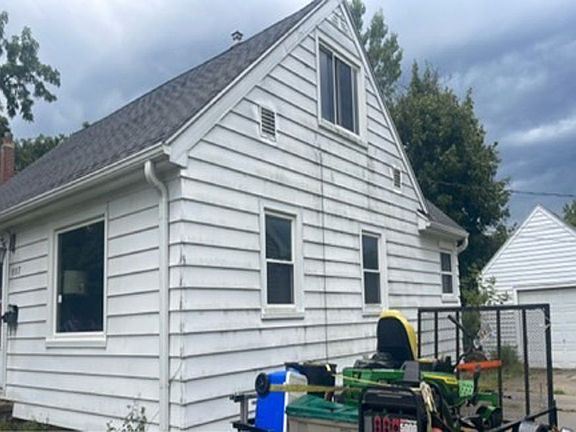 3rd image of 1117 Lincoln Ave