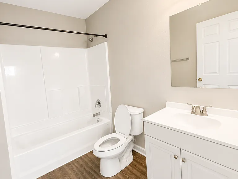 2324 Kentucky Ave — Photo 12