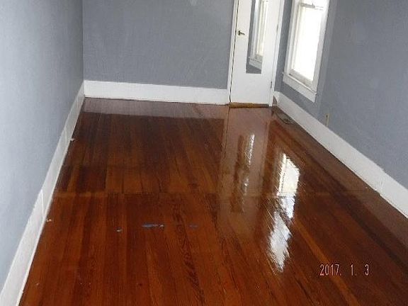 4th image of 708 Avenue G